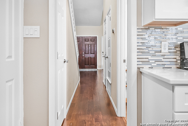 7123 Thrush View Ln. Property Photo 10