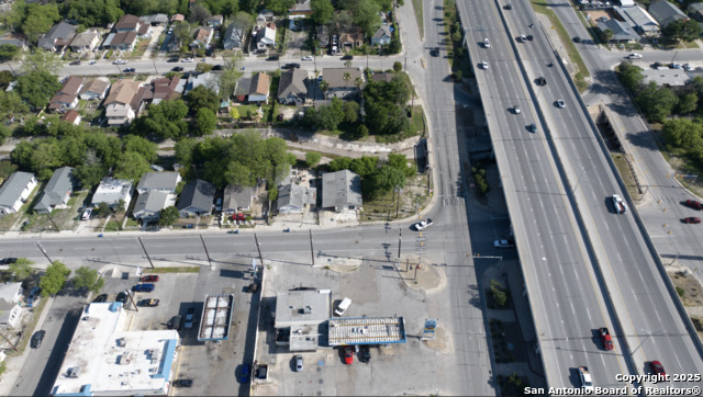 607 W Theo Ave Property Photo 7