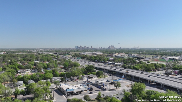 607 W Theo Ave Property Photo 11