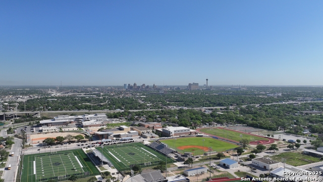 607 W Theo Ave Property Photo 14