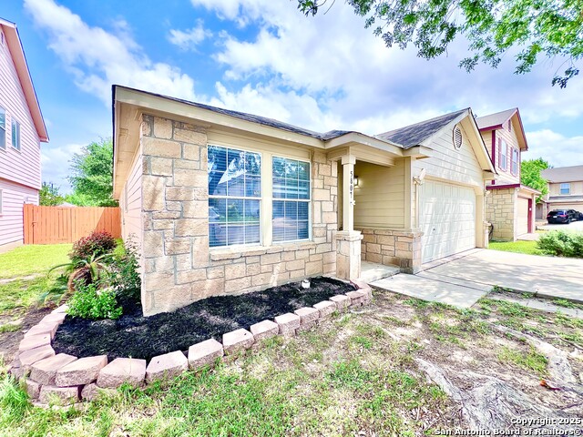 5807 Barton Hollow Property Photo 1