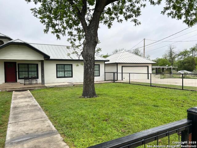 715 N High St Property Photo 2