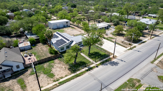 715 N High St Property Photo 15