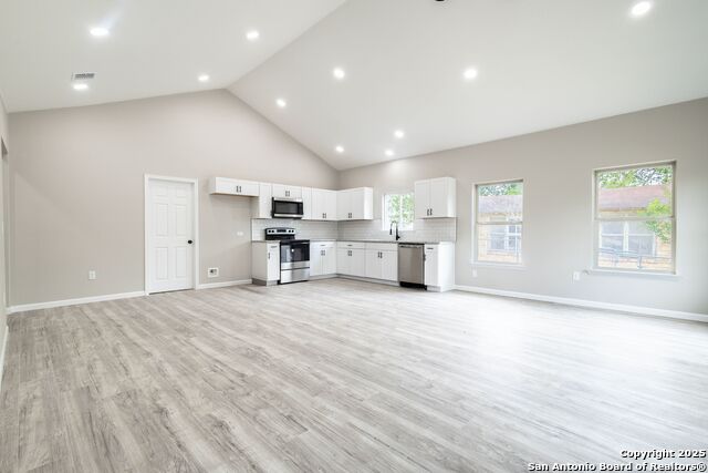 908 Plum Property Photo
