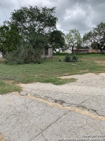 413 Ross Property Photo 2