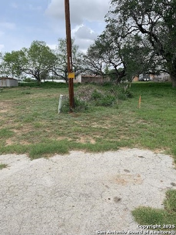 413 Ross Property Photo 4