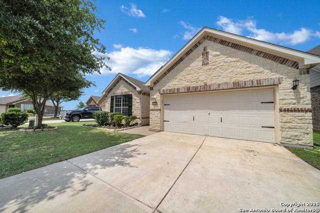 12739 Gruene Pass Property Photo 3