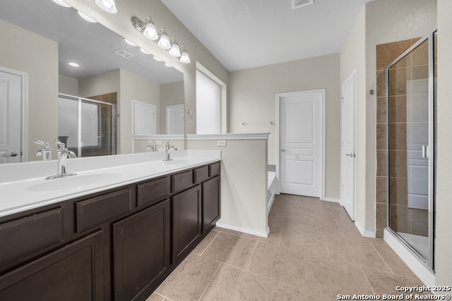 12739 Gruene Pass Property Photo 27
