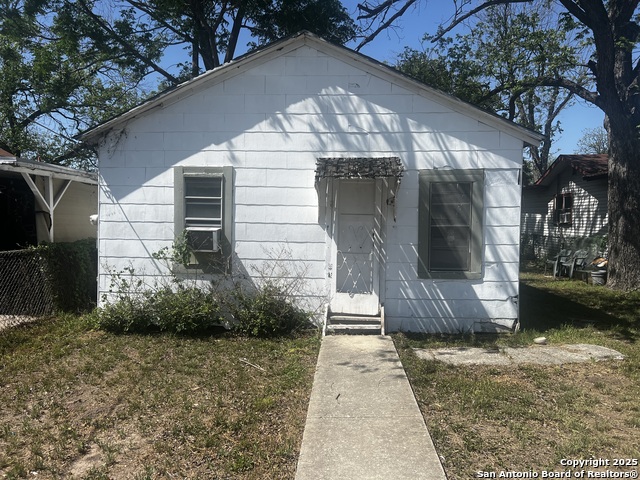 811 Theo Pwy Property Photo 1