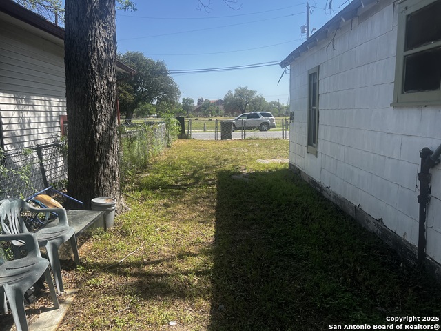 811 Theo Pwy Property Photo 3