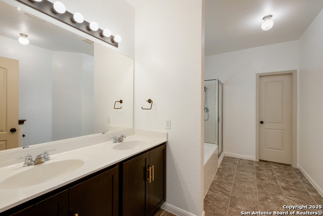 2097 Castleberry Ridge Property Photo 14