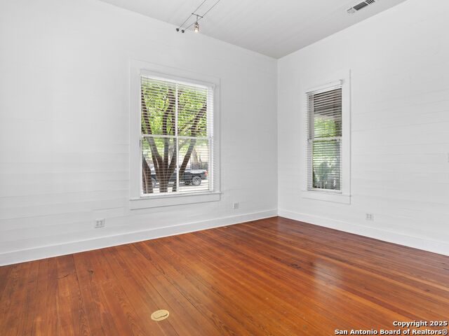 111 Cedar Street Property Photo 20