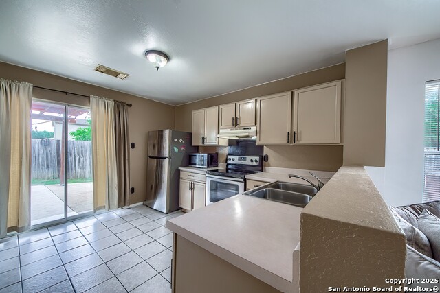 10227 Redfish Cavern Property Photo 14