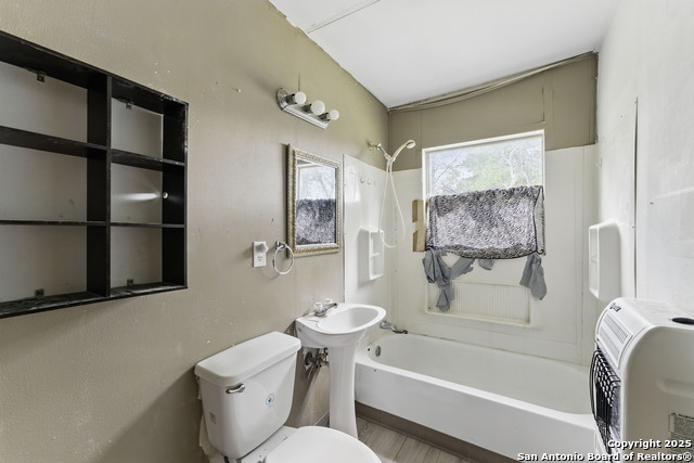 239 School Avenue Property Photo 11