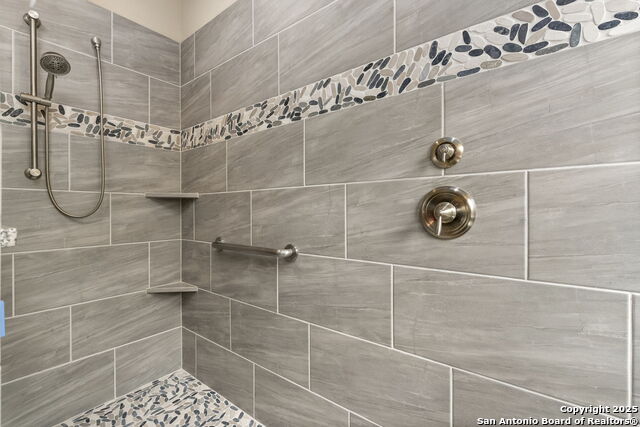 620 Ridgemeadow Property Photo 22