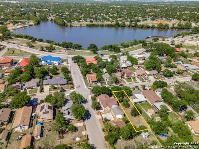 1244 Waverly Property Photo