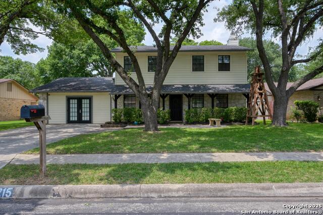 2215 Shady Rock Circle Property Photo 1