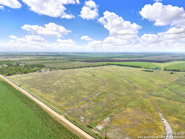 Fm 1347 Cr 463 Property Photo 3