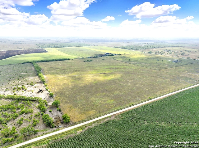 Fm 1347 Cr 463 Property Photo 8