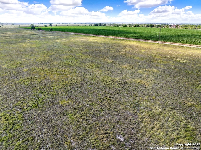 Fm 1347 Cr 463 Property Photo 11