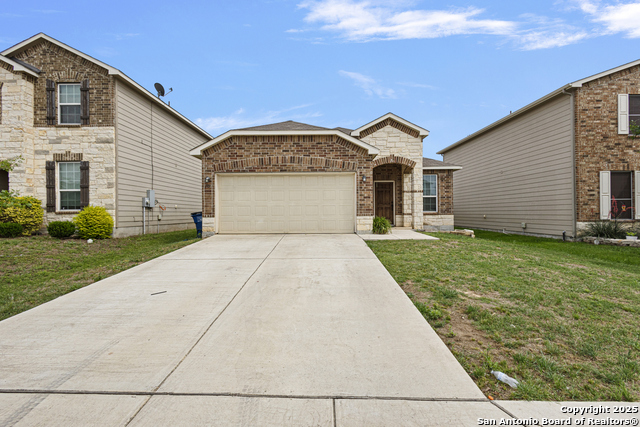 173 Texas Thistle Property Photo 1
