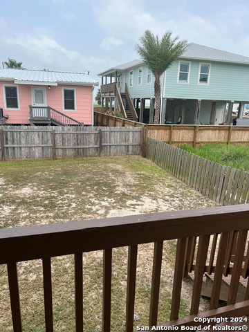 820 Magnolia Property Photo 7