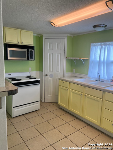 820 Magnolia Property Photo 13