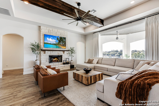 1356 Bordeaux Property Photo 12