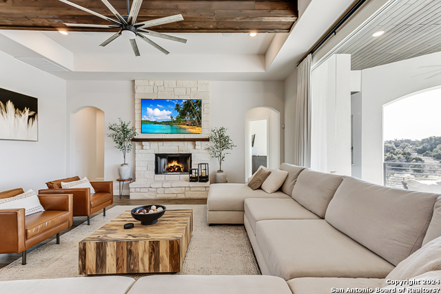 1356 Bordeaux Property Photo 16