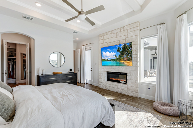 1356 Bordeaux Property Photo 25