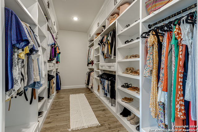 1356 Bordeaux Property Photo 30