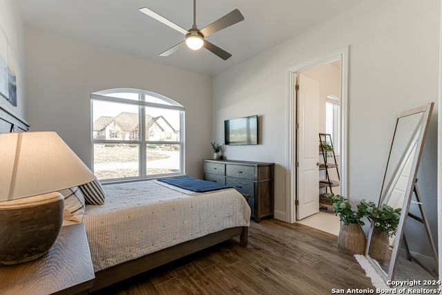 1356 Bordeaux Property Photo 31