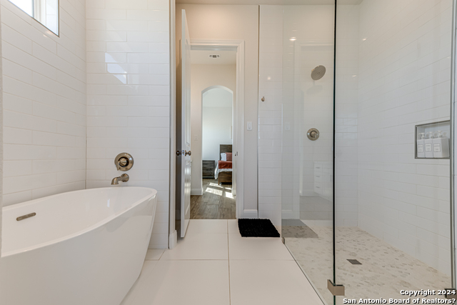 1356 Bordeaux Property Photo 35