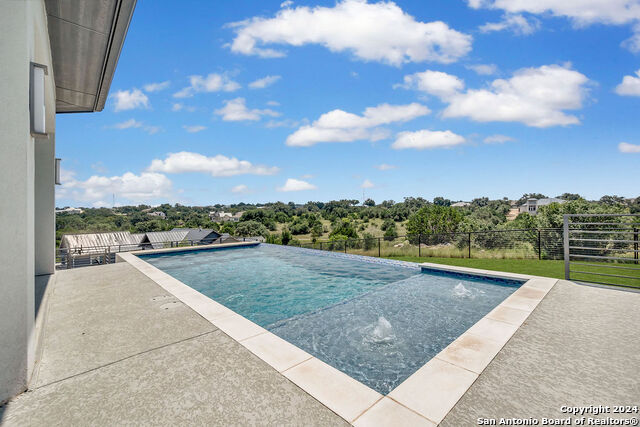 1356 Bordeaux Property Photo 45