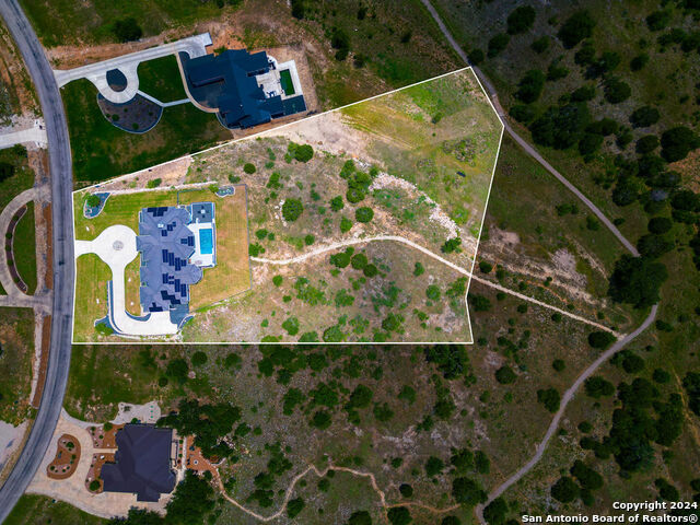 1356 Bordeaux Property Photo 54