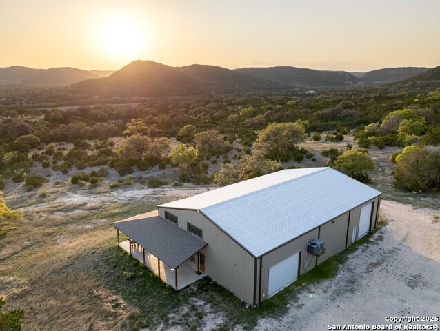 288 Rocky Creek Property Photo 4