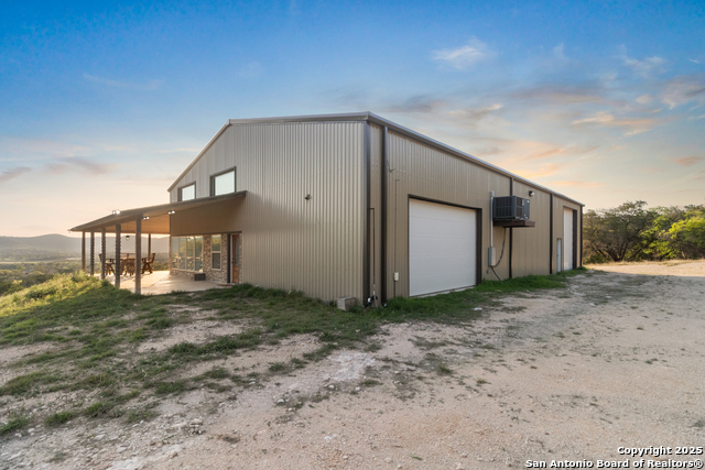 288 Rocky Creek Property Photo 8