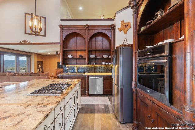 288 Rocky Creek Property Photo 20