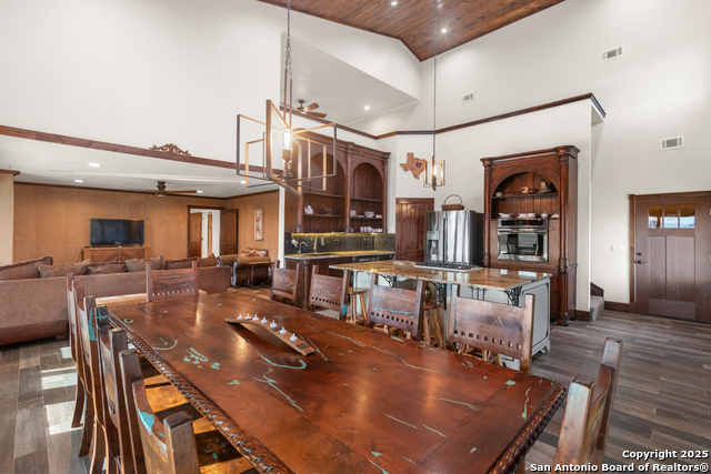 288 Rocky Creek Property Photo 21