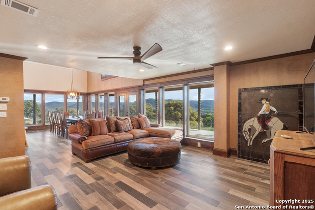 288 Rocky Creek Property Photo 22