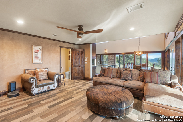 288 Rocky Creek Property Photo 23