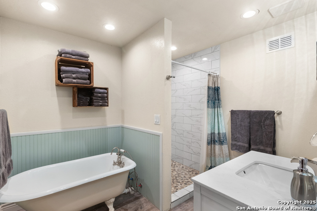 288 Rocky Creek Property Photo 39