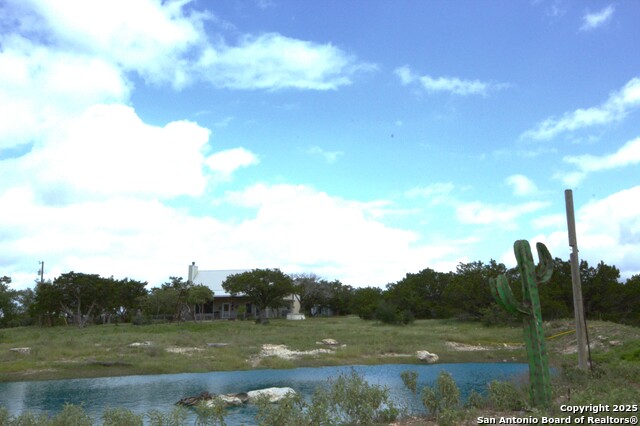 510 Dead End Rd. Property Photo 2