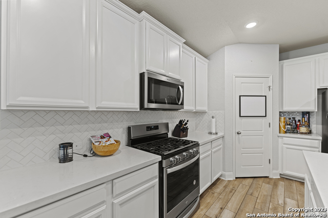 12136 Icon Rdg Property Photo 5