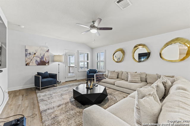 12136 Icon Rdg Property Photo 10