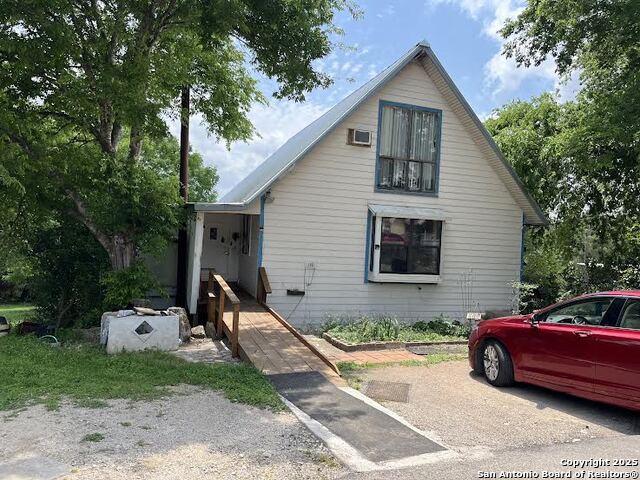180 Deveraux Property Photo 1