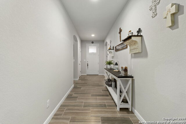 7914 Blackhawk Pass Property Photo 5