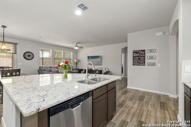 7914 Blackhawk Pass Property Photo 9