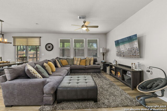 7914 Blackhawk Pass Property Photo 14