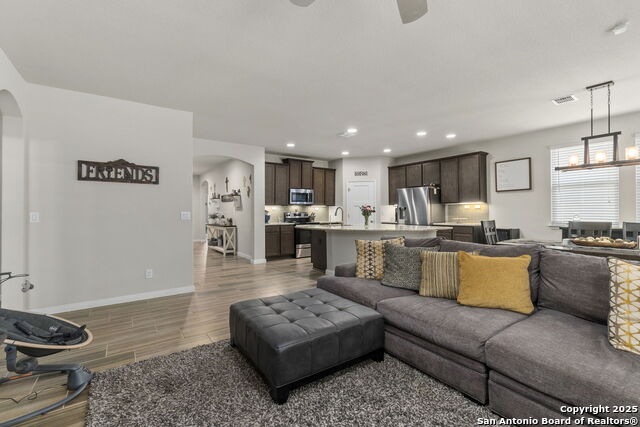 7914 Blackhawk Pass Property Photo 16
